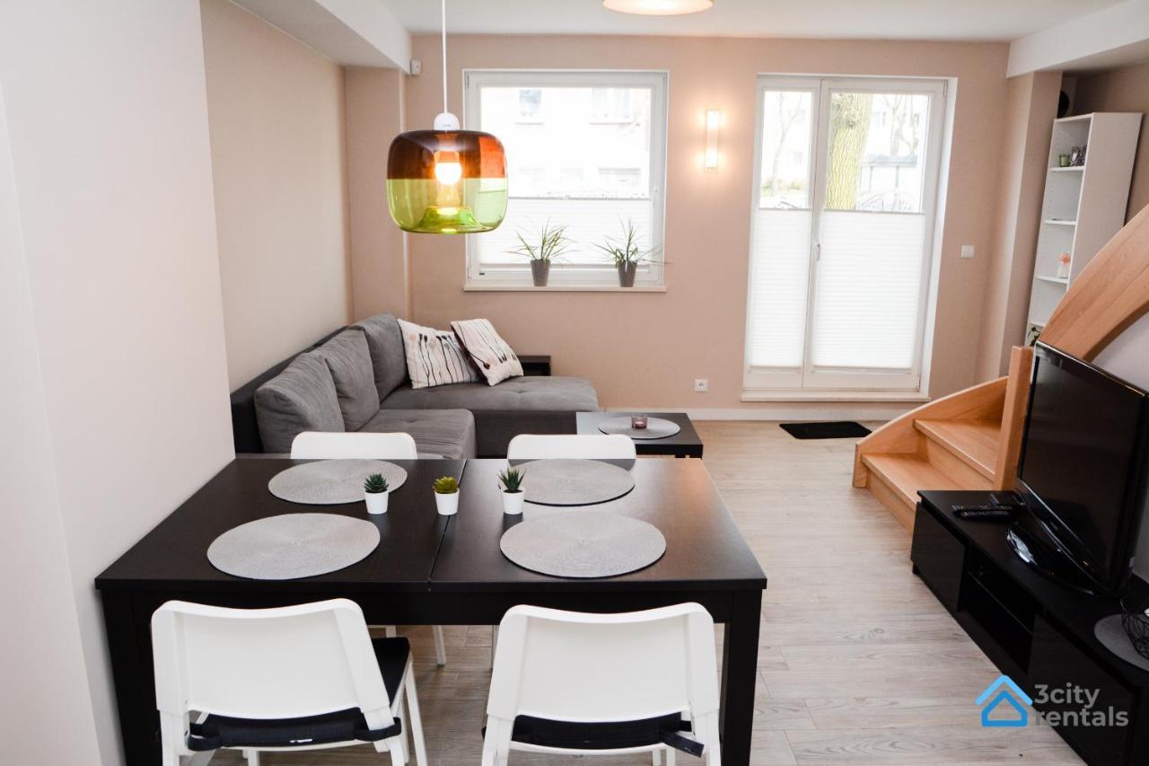 Family House With Backyard Apartment Gdynia